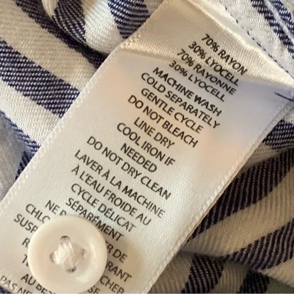 BEACHLUNCHLOUNGE Blue Striped Blouse Large Buttondown - Picture 11 of 11